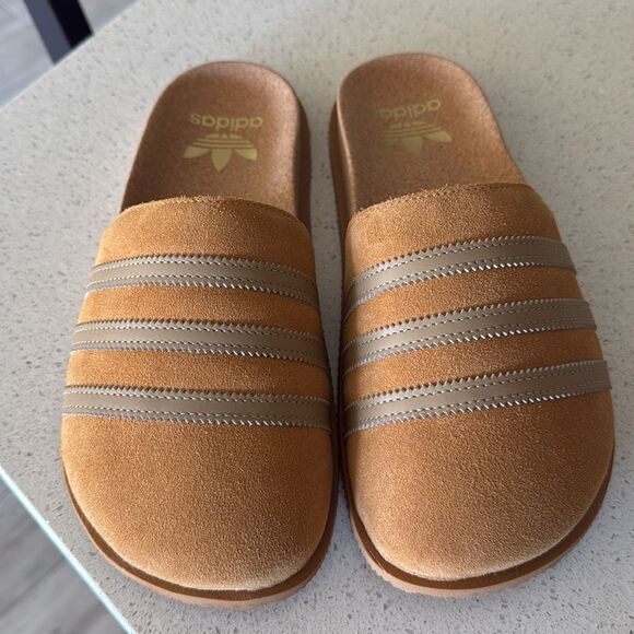 adidas Women’s Slide Sandals in Tan/Gold - Picture 12 of 14